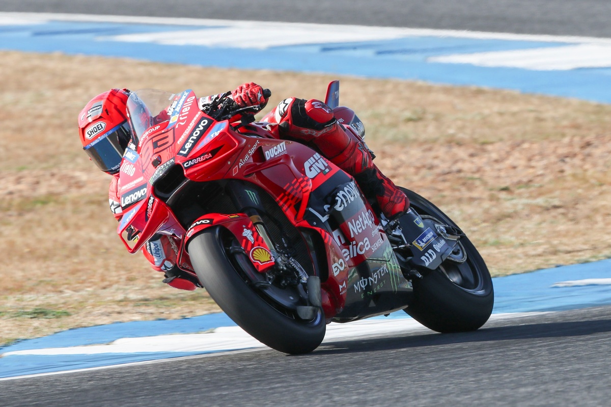 motogp-thailand-gp:-marquez-tops-first-practice-for-ducati