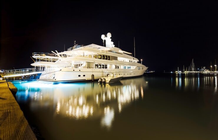 how-to-book-the-perfect-yacht-rental-dubai-for-your-next-trip